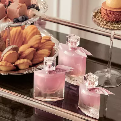 <a href="https://zh.lancome-usa.com/fragrance/fragrance-by-collection/la-vie-est-belle/la-vie-est-belle-lelixir-eau-de-parfum/00973-LAC.html" class="c-button m-secondary ">探索</a>